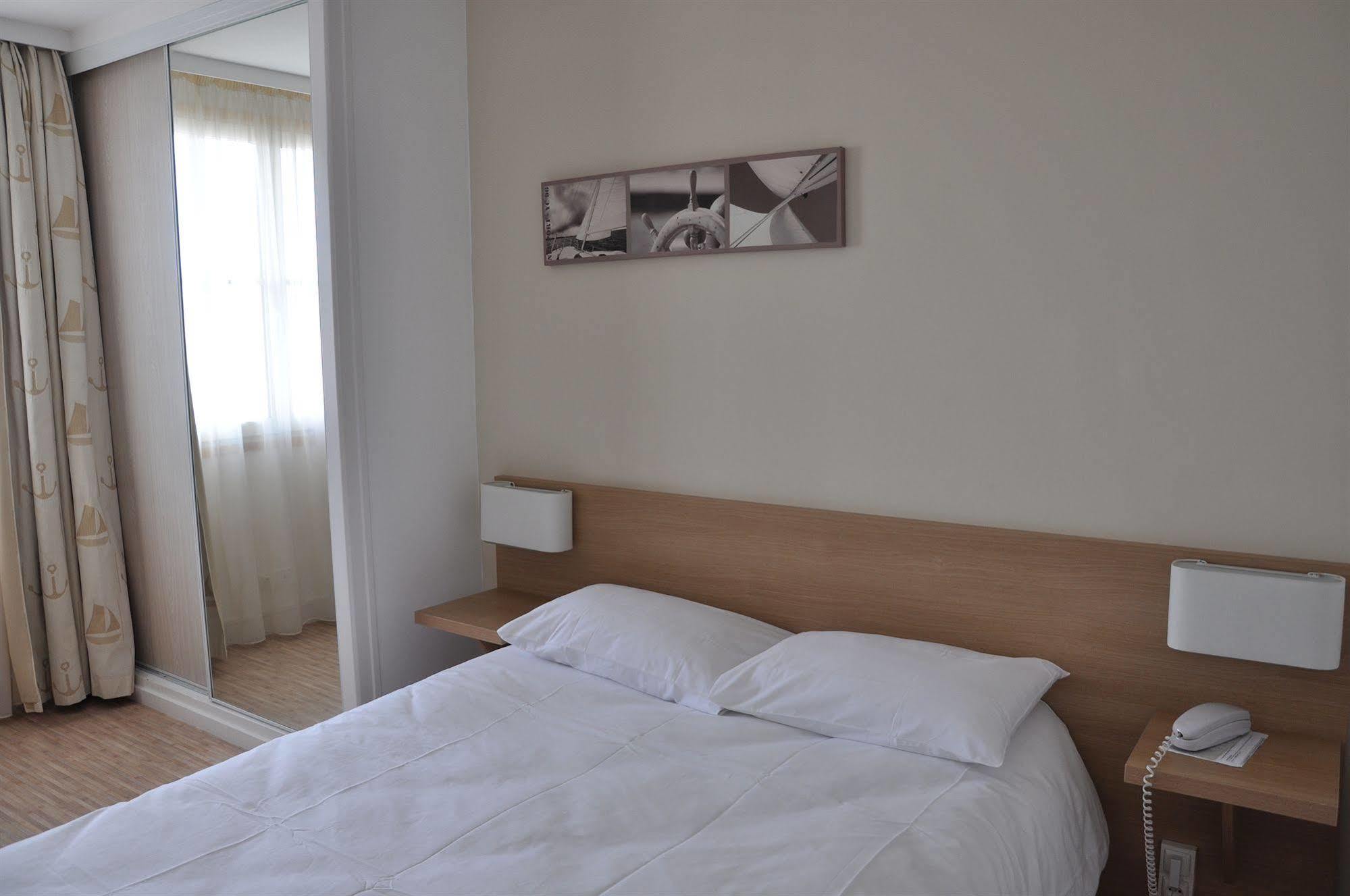 Hotel Autre Mer นัวร์มูติเย-ออง-ลิล ภายนอก รูปภาพ